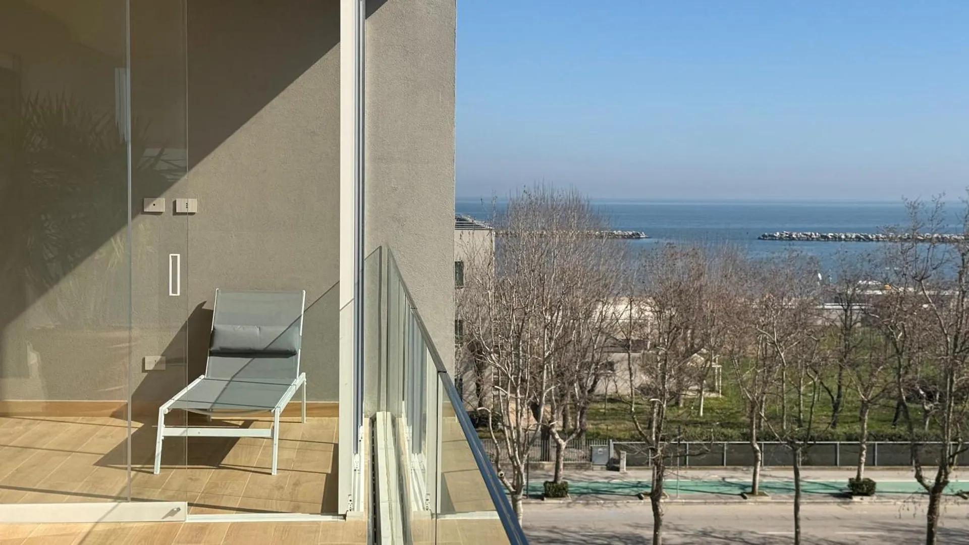 Apartamento Cn003 - Cesenatico, Bilocale Fronte Mare Con Terrazzo Panoramico
